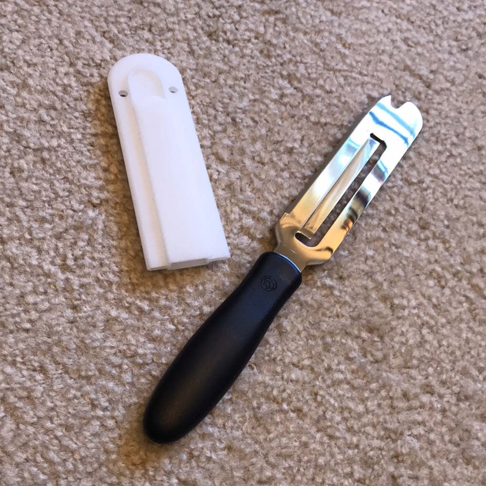 Pampered Chef Cheese Knife